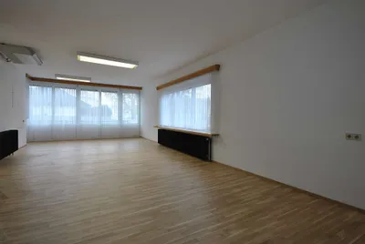 4-Zimmer-Gewerbeimmobilie mieten in Neunkirchen – 140 m², € 6 – Bild 2 von 7