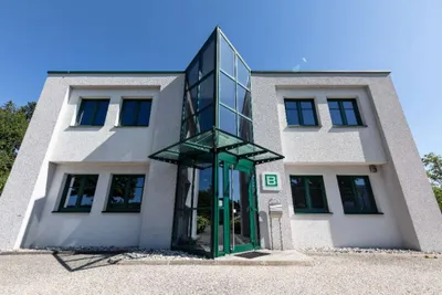 Gewerbeimmobilie mieten in Vöcklabruck – 132 m² – Bild 33 von 37