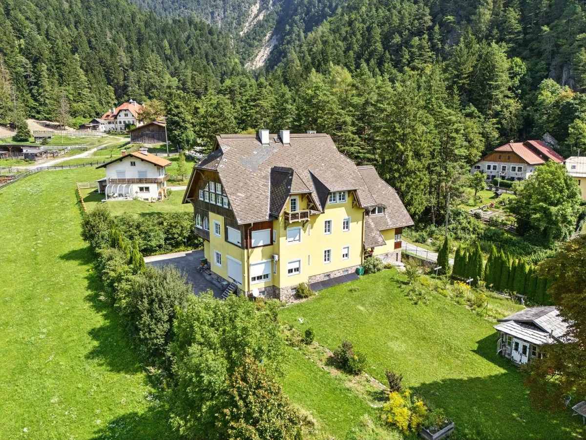 Villa in Oberdrauburg - Ein aufwändig renoviertes Jahrhundertwendejuwel - Ansicht 2