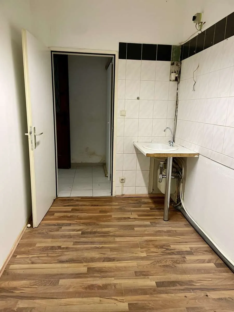 Geschäftslokal/Büro/Praxis in bester Lage von Wiener Neustadt zu vermieten – pohled 3