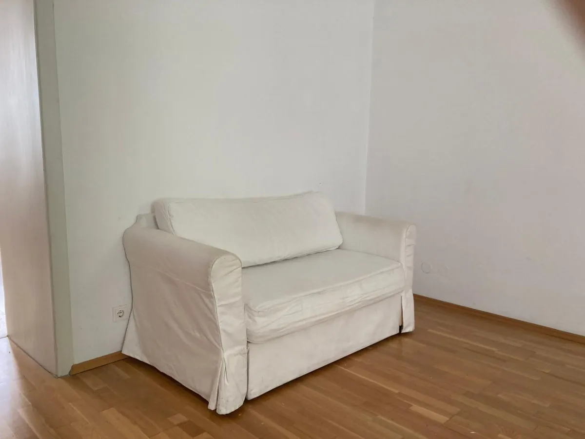 Kleines Schlafsofa zu verschenken, € 0,- (1060 Wien)