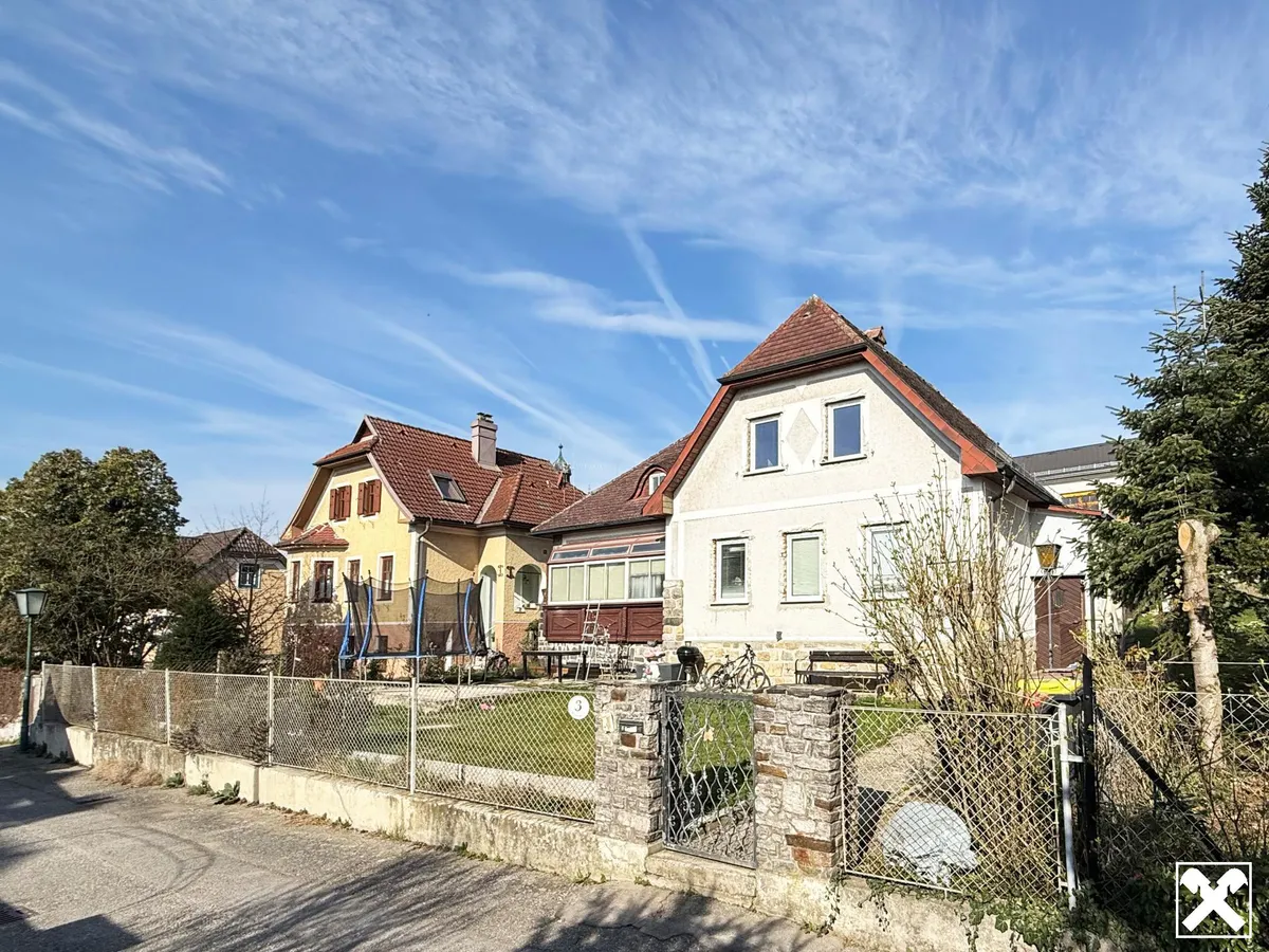 Sanierungsbedürftiges Einfamilienhaus mit Garten in Emmersdorf! - Ansicht 2