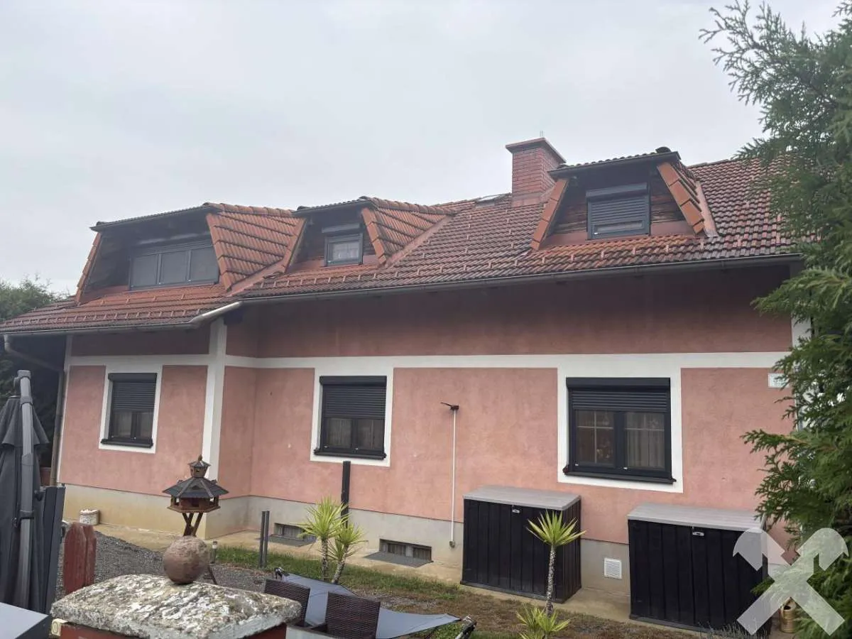 Zweifamilienhaus mit Entwicklungspotenzial in herrlicher Sonnenlage bei St. Anna am Aigen - Widok 2