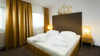 47-Zimmer-Gewerbeimmobilie kaufen in Wiener Neustadt Land – 2 921 m² – Bild 9 von 11