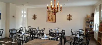 47-Zimmer-Gewerbeimmobilie kaufen in Wiener Neustadt Land – 2 921 m² – Bild 11 von 11