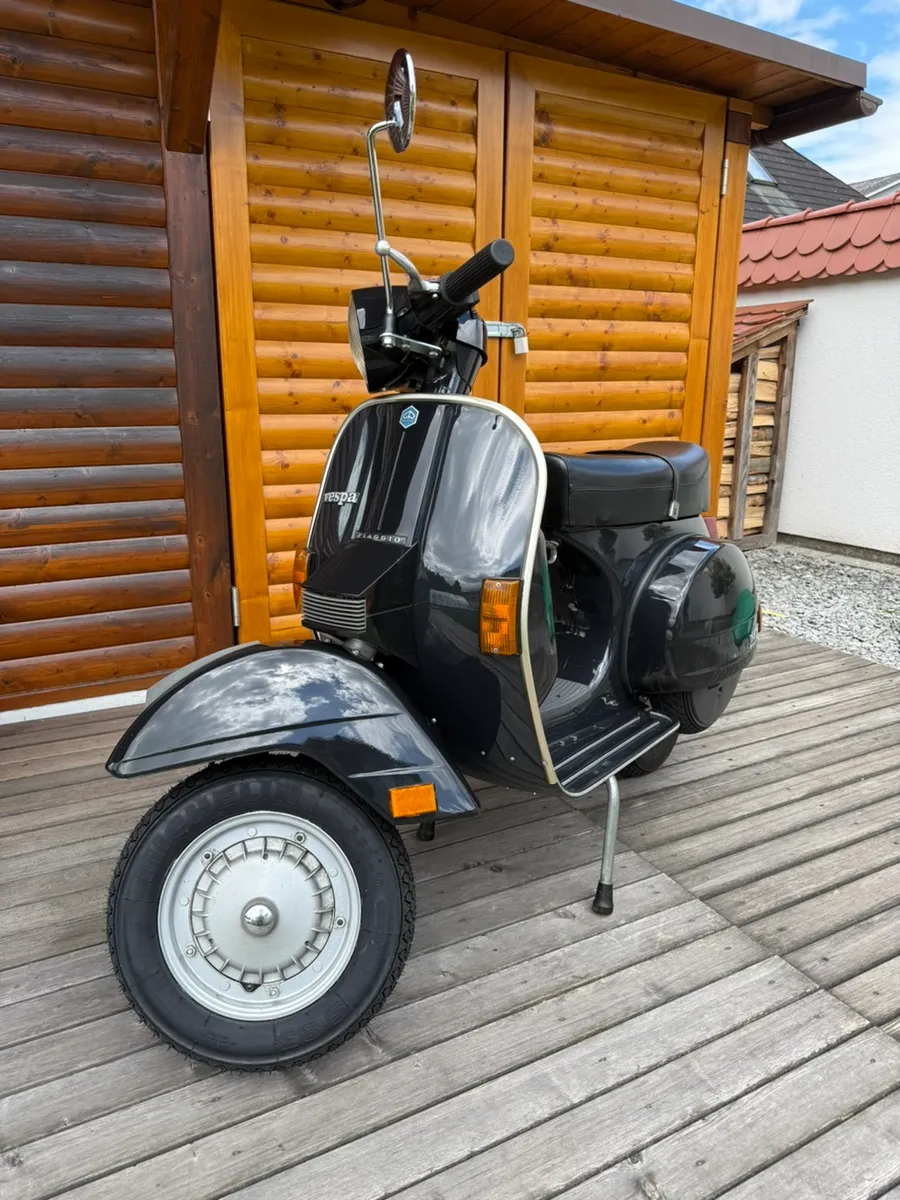 Vespa PX