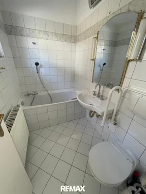 3-Zimmer-Wohnung mieten in Gmunden – 325 m², € 1.610 – Bild 8 von 21