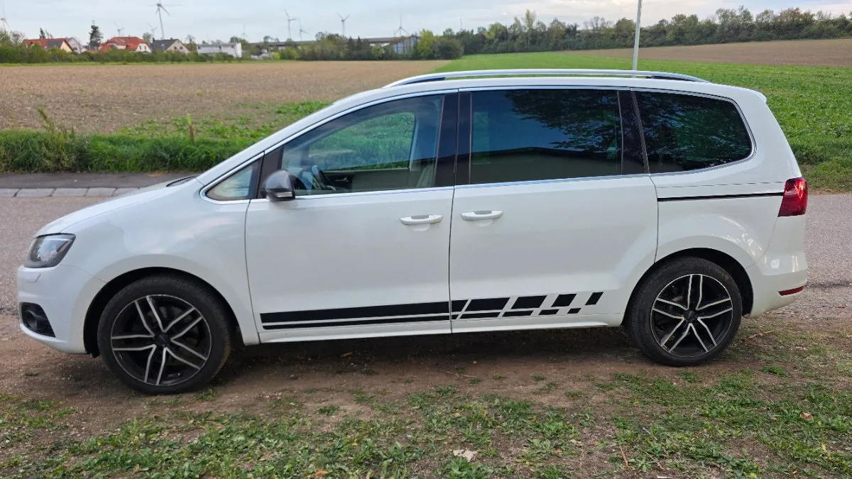 Seat Alhambra 2017 photo 2