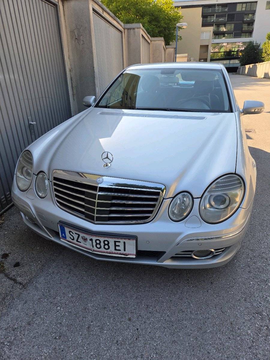 Mercedes-Benz E-Klasse W211 E 320