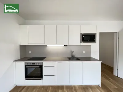 Neuwertige 1-Zimmer-Wohnung mit Balkon und Einbauküche - ab September beziehbar! – Bild 2