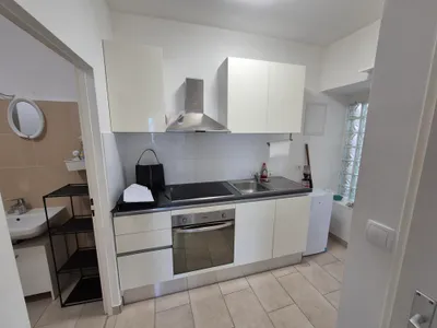 2-Zimmer-Wohnung mieten in Baden – 62 m², € 690 – Bild 2 von 12
