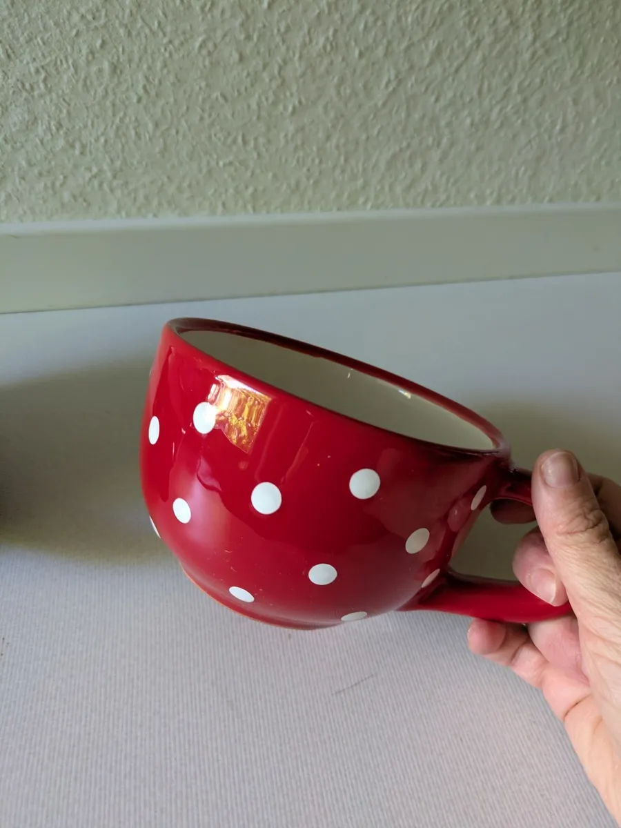 City to Cottage 2er-Set XXL Tassen handgemacht je 500 ml, € 5,- (6020 Innsbruck)