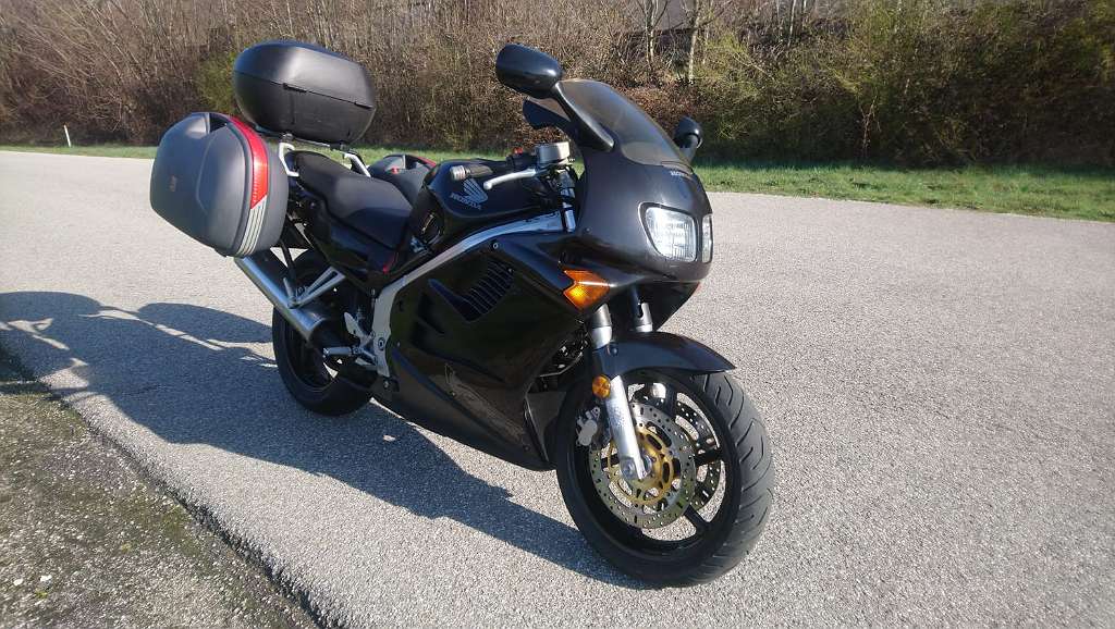 Honda VFR 750 (PROMPT) Tourer