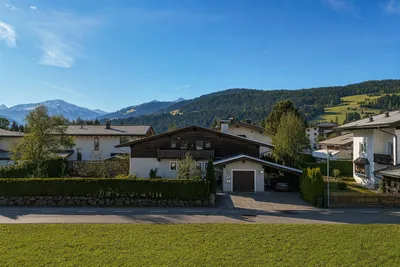 8-Zimmer-Haus kaufen in Kitzbühel – 181 m², € 890.000 – Bild 9 von 11