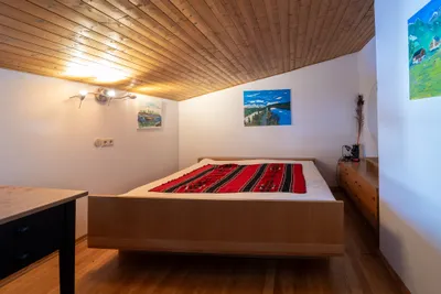 8-Zimmer-Haus kaufen in Kitzbühel – 181 m², € 890.000 – Bild 8 von 11