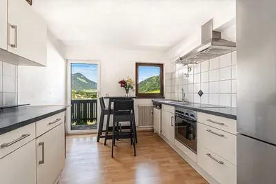 8-Zimmer-Haus kaufen in Kitzbühel – 181 m², € 890.000 – Bild 3 von 11