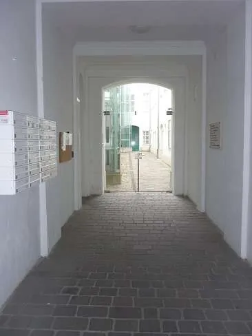 PROVISIONSFREI für den Mieter! Neubaugasse nächst U3, exquisite Altbaumiete 98m²zuzüglich 7m² Terrasse, denkmalgeschütztes Bürgerhaus in Hofruhelage. - Ansicht 2