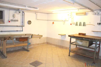 6-Zimmer-Gewerbeimmobilie mieten in Sankt Pölten – 353 m², € 2.100 – Bild 20 von 40