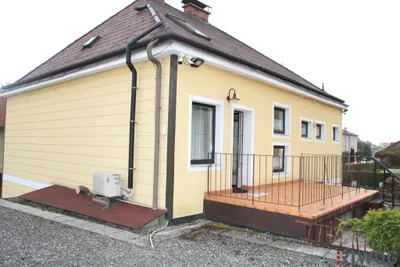 6-Zimmer-Gewerbeimmobilie mieten in Sankt Pölten – 353 m², € 2.100 – Bild 4 von 40