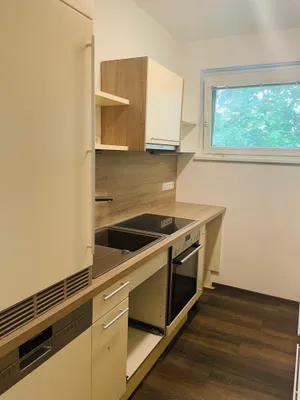 wunderschöne renovierte, lichtdurchflutete Wohnung im grünen Hetzendorf zu vermieten – Bild 3