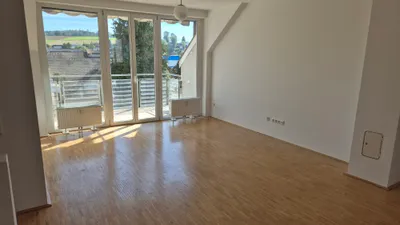 3-Zimmer-Wohnung mieten in Urfahr-Umgebung – 85 m², € 985 – Bild 3 von 10