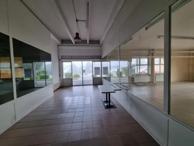 Gewerbeimmobilie mieten in Hallein – 179 m², € 9 – Bild 6 von 12