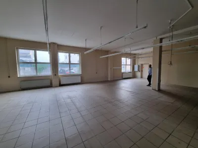 Gewerbeimmobilie mieten in Hallein – 179 m², € 9 – Bild 9 von 12