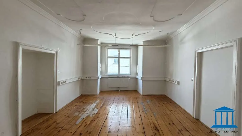 Charmantes Büro mit ALTBAU-Charakter in bester Innenstadtlage - PARKPLATZ-Option(en) im Innenhof! - Ansicht 2
