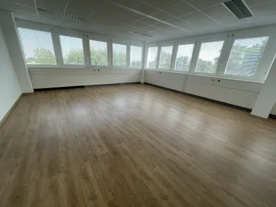 10-Zimmer-Gewerbeimmobilie mieten in Baden – 369 m², € 5.280 – Bild 10 von 15