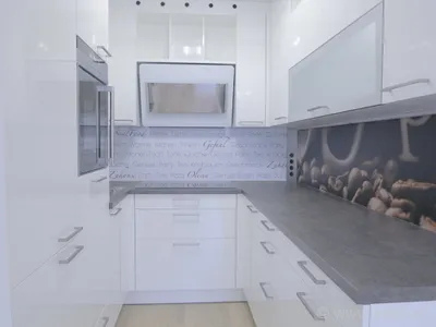 Helle 2 Zi Neubauwohnung mit hofseitiger Loggia in absoluter Ruhelage