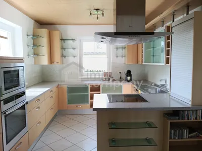 7-Zimmer-Haus kaufen in Neunkirchen – 169,2 m², € 320.000