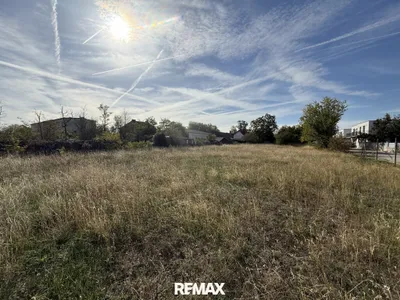 Grundstück kaufen in Neusiedl am See – 1 878 m², € 225.360