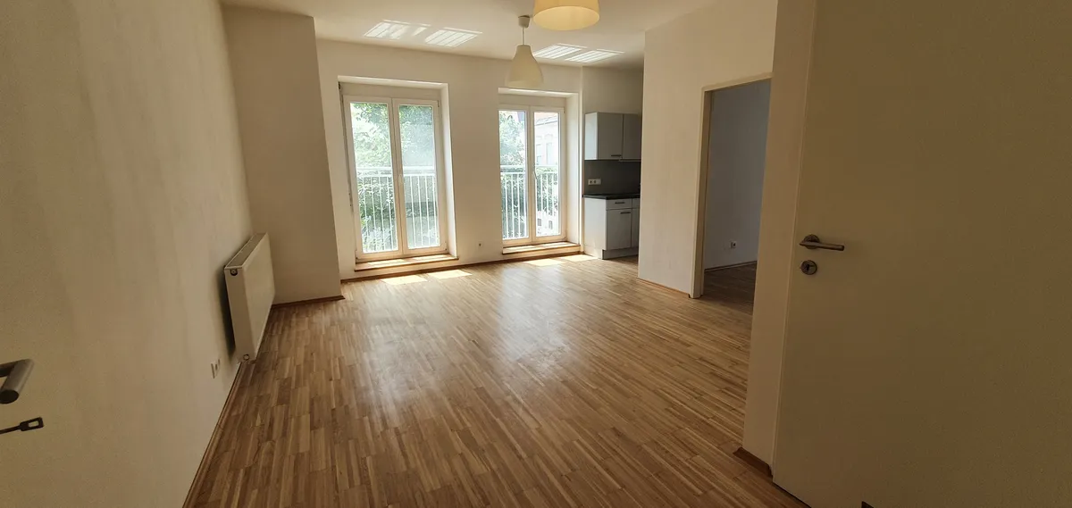 Tolle 2 Zimmer Wohnung im Zentrum Eggenbergs. - Ansicht 2