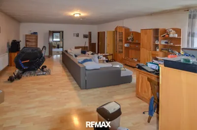11-Zimmer-Gewerbeimmobilie kaufen in Bruck an der Leitha – 855 m² – Bild 12 von 18