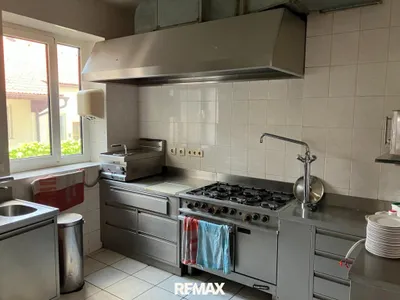 11-Zimmer-Gewerbeimmobilie kaufen in Bruck an der Leitha – 855 m² – Bild 9 von 18