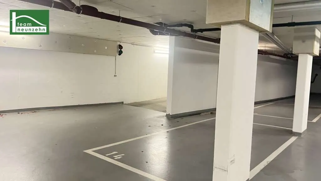 KFZ Platz in schöner/großer gesicherter Tiefgarage mit Schlüssel & Fernbedienung. (2,50 x 5,00) - Ansicht 3