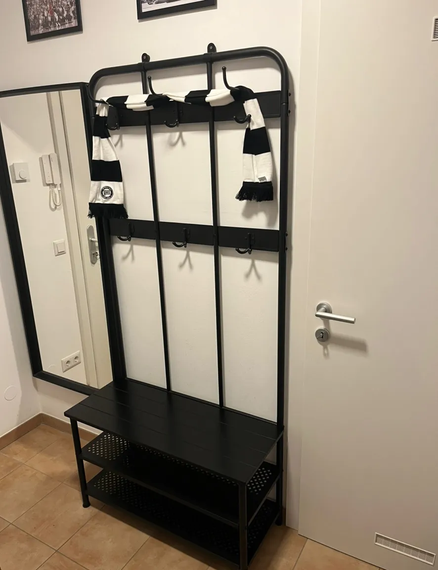 IKEA Garderobe NIPASEN Schwarz, € 30,- (8020 Lend)