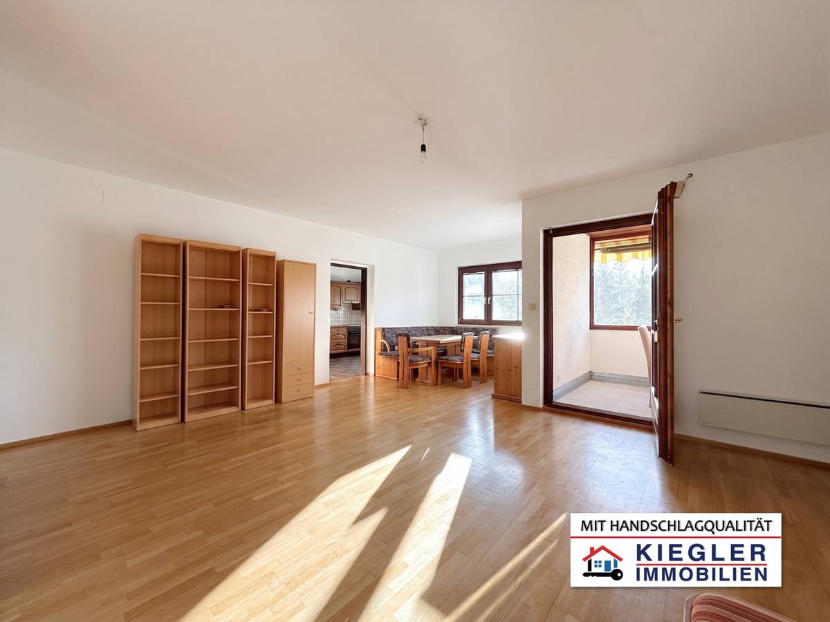 +++ TRAUMHAFTE 103 M² EIGENTUMSWOHNUNG +++ 3 ZIMMER, LOGGIA, KÜCHE, BAD, WC, KELLER, CARPORT, EICHGRABNER ZENTRUMSLAGE. - Ansicht 3