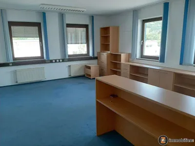 9-Zimmer-Gewerbeimmobilie mieten in Hartberg-Fürstenfeld – 282 m², € 2.312 – Bild 3 von 10