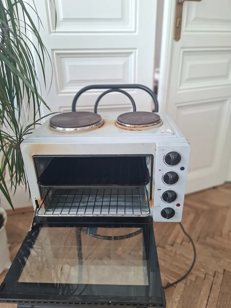 Kleiner E-Herd mit Backofen, € 30,- (1070 Wien)