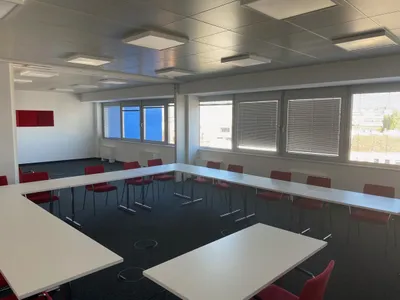 Gewerbeimmobilie mieten in Wien – 3 012 m², € 57.335 – Bild 1 von 8