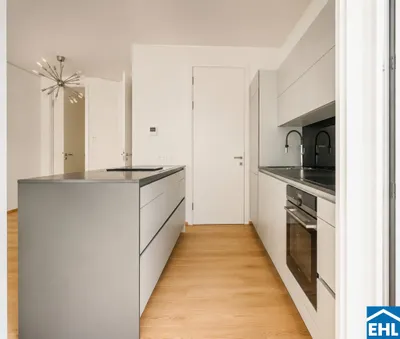 Hochwertige 2-Zimmerwohnung mit Terrasse im Diplomatenviertel beim Stadtpark! – Bild 2