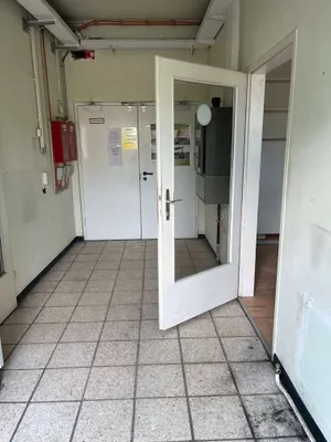 Gewerbeimmobilie mieten in Wiener Neustadt Land – 3 350 m², € 5 – Bild 15 von 16