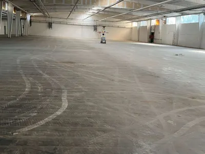 Gewerbeimmobilie mieten in Wiener Neustadt Land – 3 350 m², € 5 – Bild 3 von 16