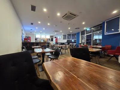 Gewerbeimmobilie mieten in Wels – 140 m², € 2.600