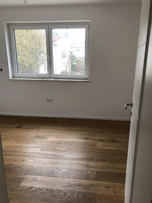 4-Zimmer-Wohnung mieten in Tulln – 122 m², € 2.500 – Bild 3 von 11