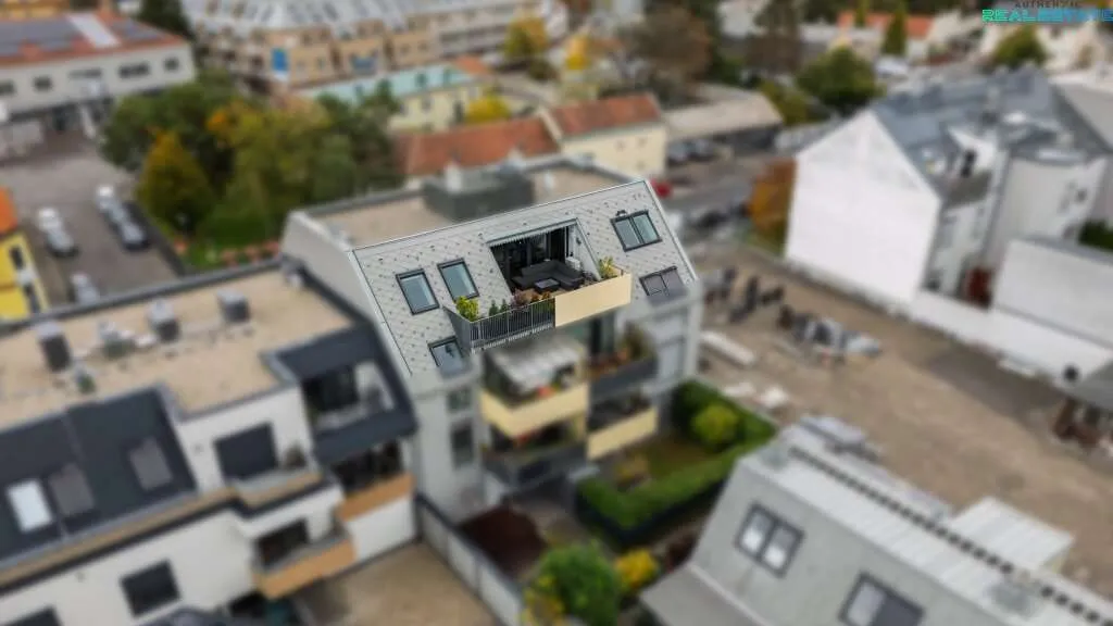 Exklusive Dachgeschosswohnung mit hochwertiger Ausstattung, Terrasse, Klimaanlage und zwei Tiefgaragenplätzen - 1220 Wien - Ansicht 3
