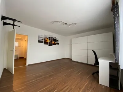 2-Zimmer-Wohnung mieten in Linz – 59,4 m², € 873 – Bild 3 von 12