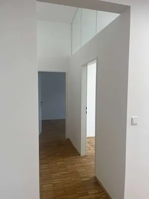 1-Zimmer-Gewerbeimmobilie mieten in Linz – 10 m², € 650 – Bild 4 von 11