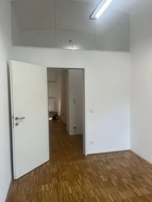 1-Zimmer-Gewerbeimmobilie mieten in Linz – 10 m², € 650 – Bild 6 von 11